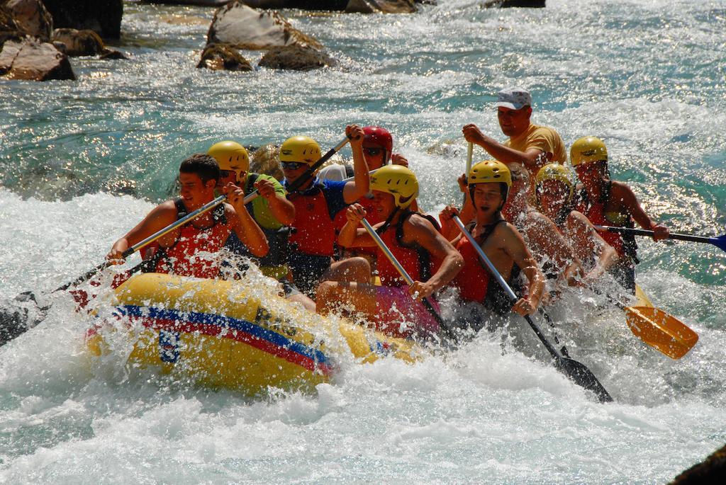 Rafting Center Drina Tara Hotell Bastasi Exteriör bild